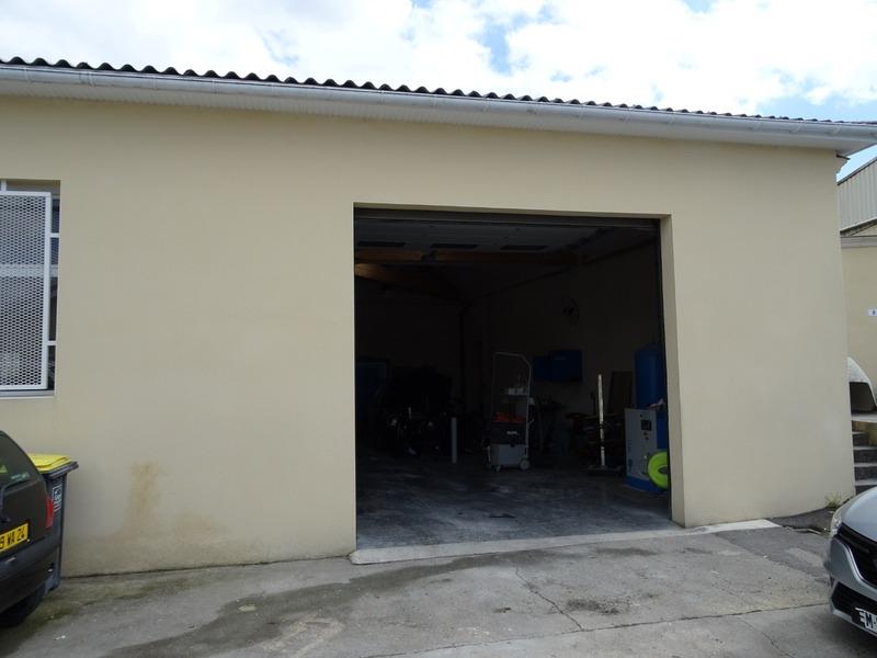 Local commercial - 650 m² - 3 pièces