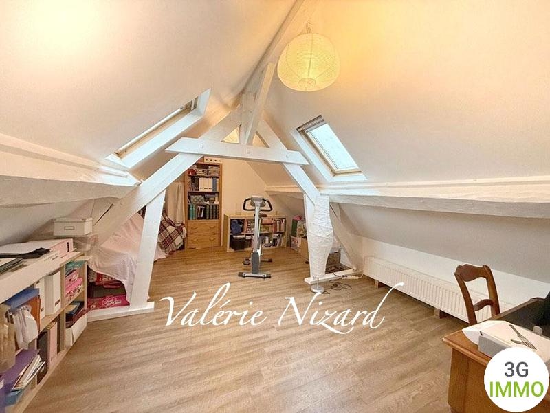 Villa - 164 m² - 9 pièces