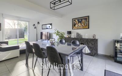 Maison contemporaine - 91 m² - 4 pièces