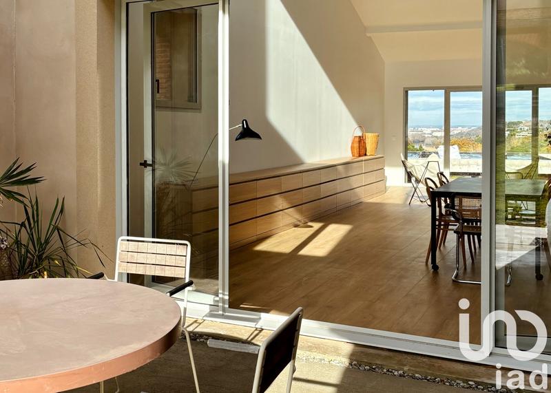 Maison - 227 m² - 7 pièces