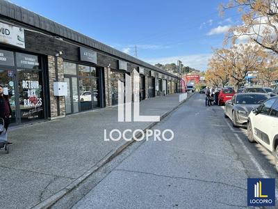 Local commercial - 136 m²