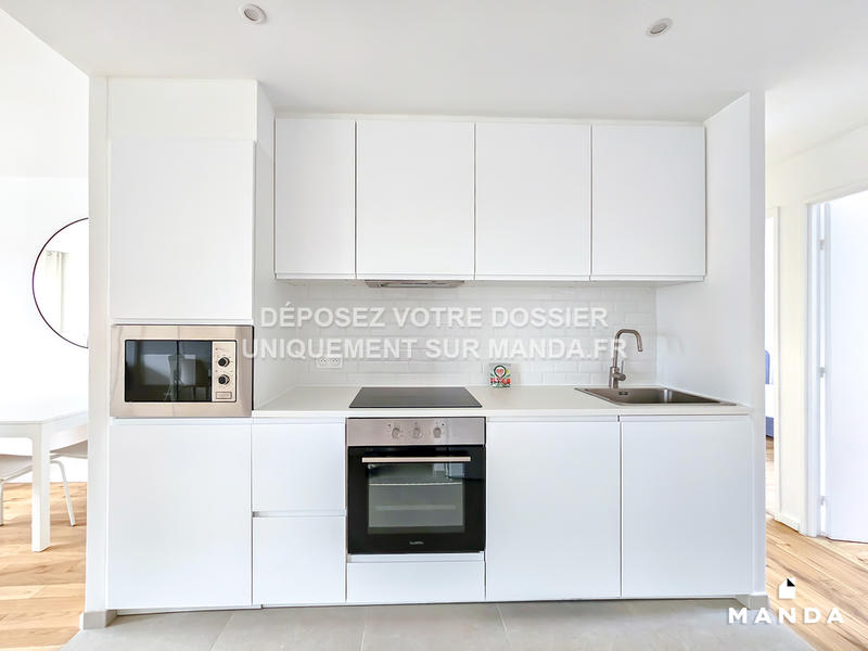 Chambre - 12 m² - 6 pièces