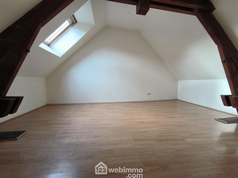 Maison - 180 m² - 8 pièces