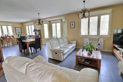 Maison - 155 m² - 6 pièces