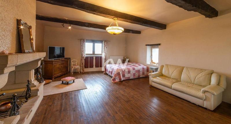 Maison de village - 179 m² - 6 pièces