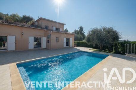 Maison - 240 m² - 5 pièces