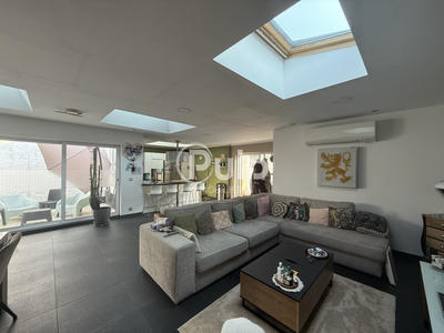 Maison - 194 m² - 7 pièces