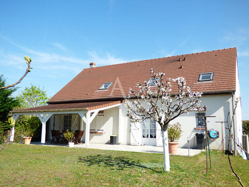 Maison - 181 m² - 6 pièces