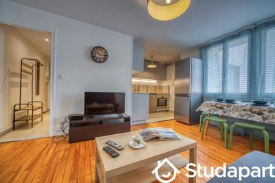 Chambre - 12 m² - 1 pièce