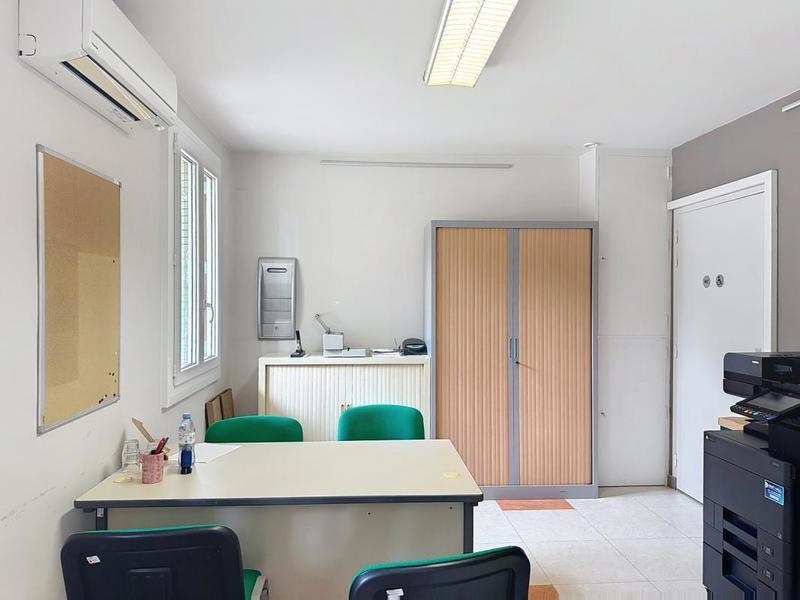 Bureau - 175 m² - 8 pièces