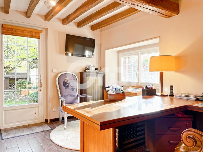 Longère - 320 m² - 6 pièces