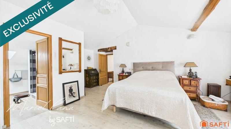 Villa - 284 m² - 9 pièces