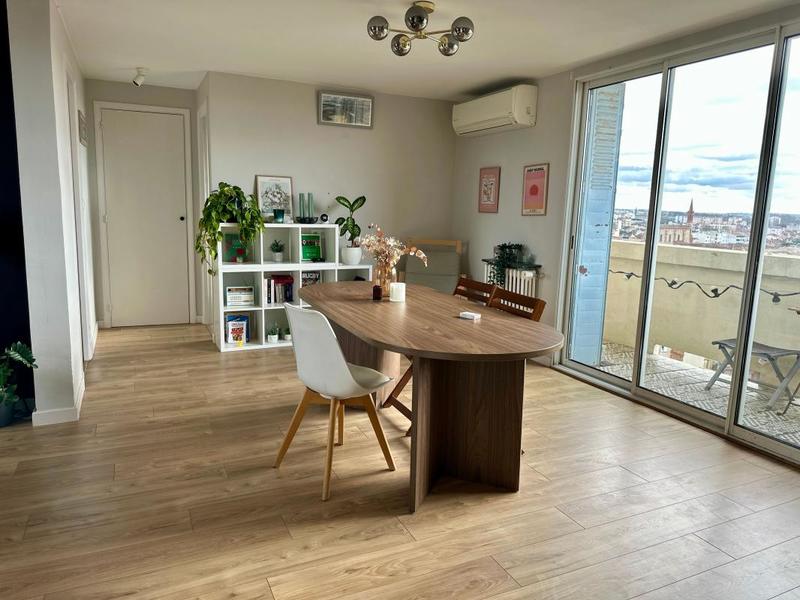 Appartement - 70 m² - 4 pièces