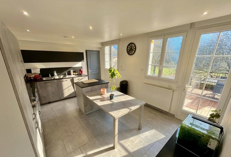 Maison - 117 m² - 6 pièces