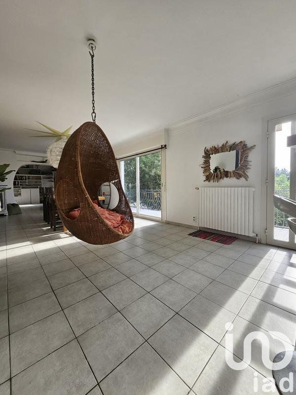 Maison - 217 m² - 5 pièces