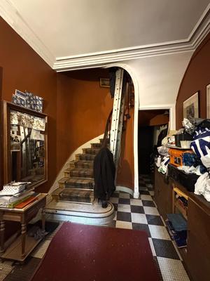 Maison - 270 m² - 11 pièces