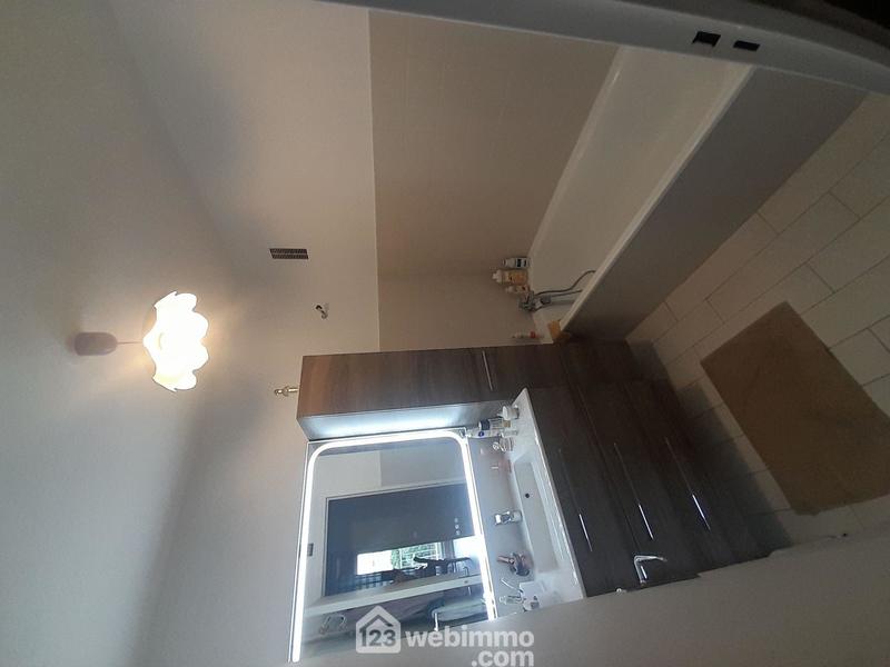 Appartement - 93 m² - 5 pièces