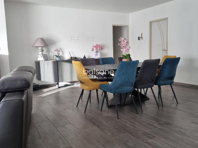 Maison contemporaine - 121 m² - 5 pièces