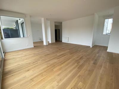 Appartement - 104 m² - 4 pièces