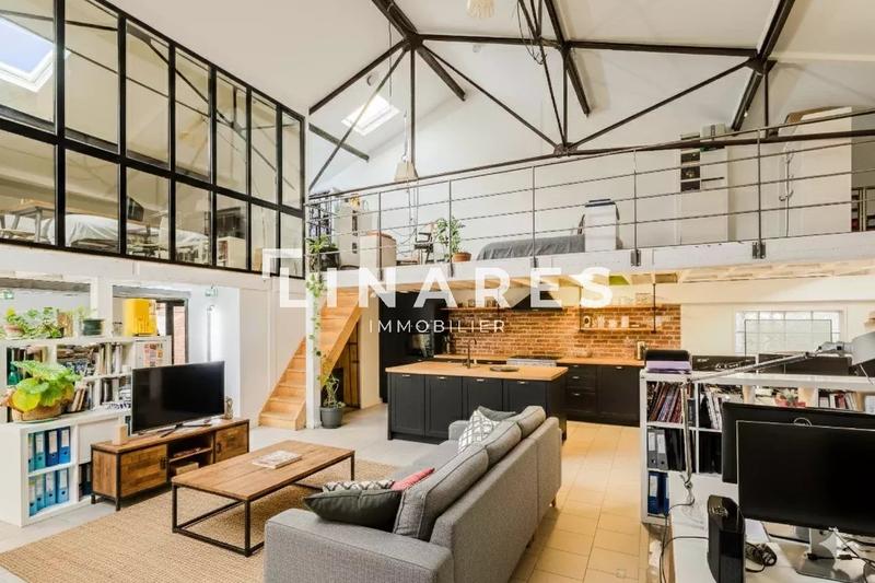 Maison - 350 m² - 8 pièces