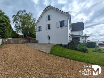 Propriété - 700 m² - 23 pièces