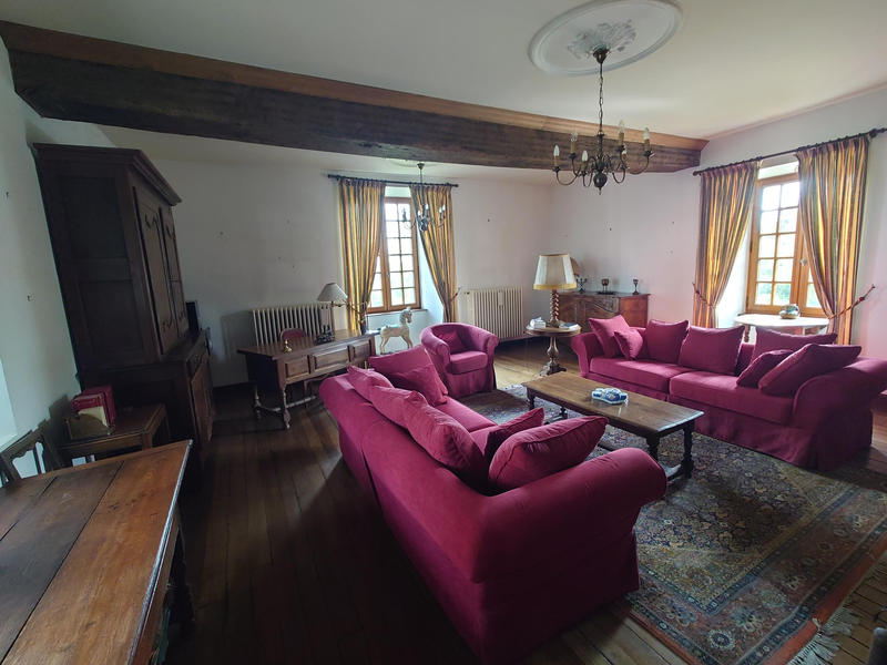 Maison - 298 m² - 8 pièces