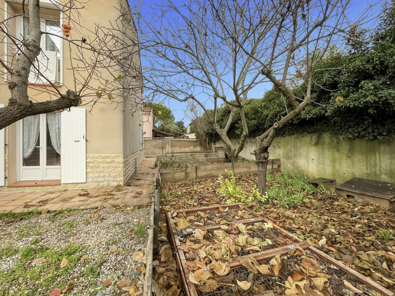 Maison - 216 m² - 9 pièces