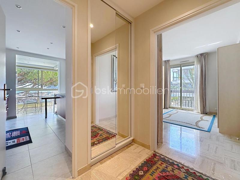 Appartement - 93 m² - 3 pièces