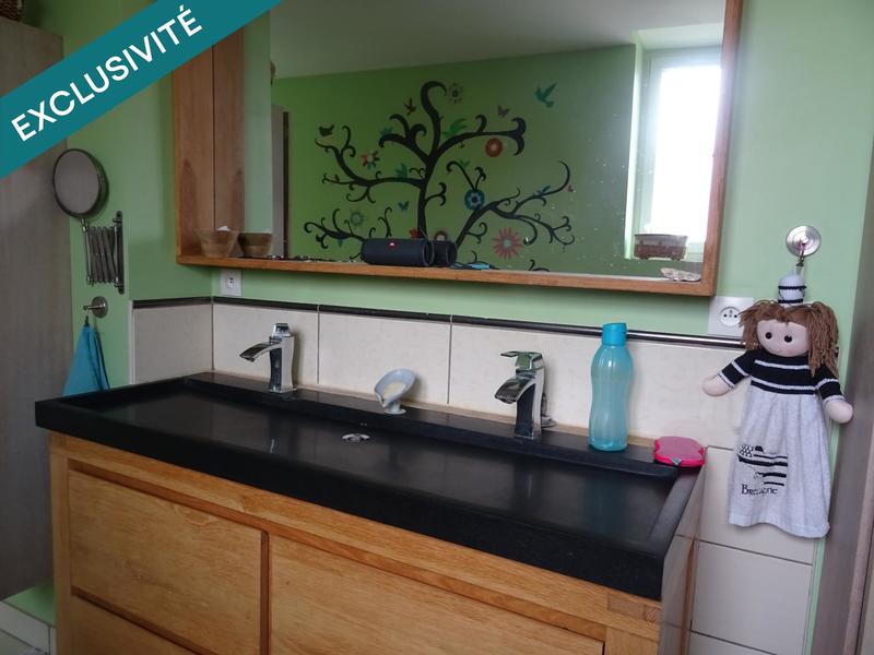 Maison - 250 m² - 9 pièces