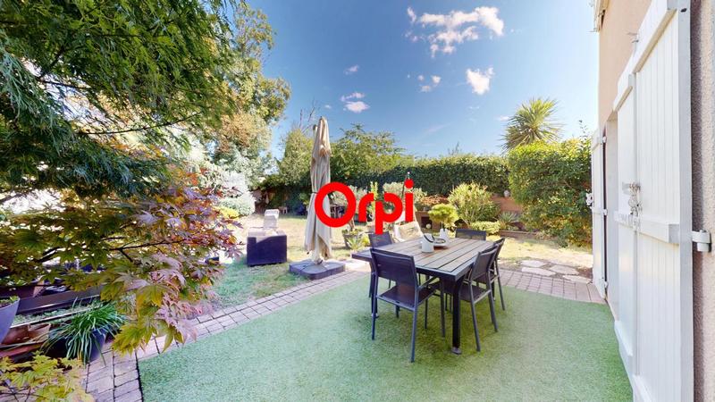 Maison - 98 m² - 5 pièces