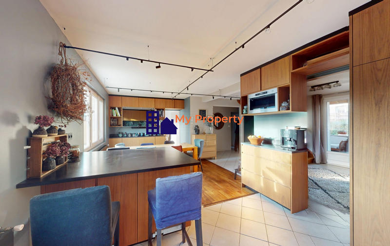 Maison traditionnelle - 127 m² - 7 pièces