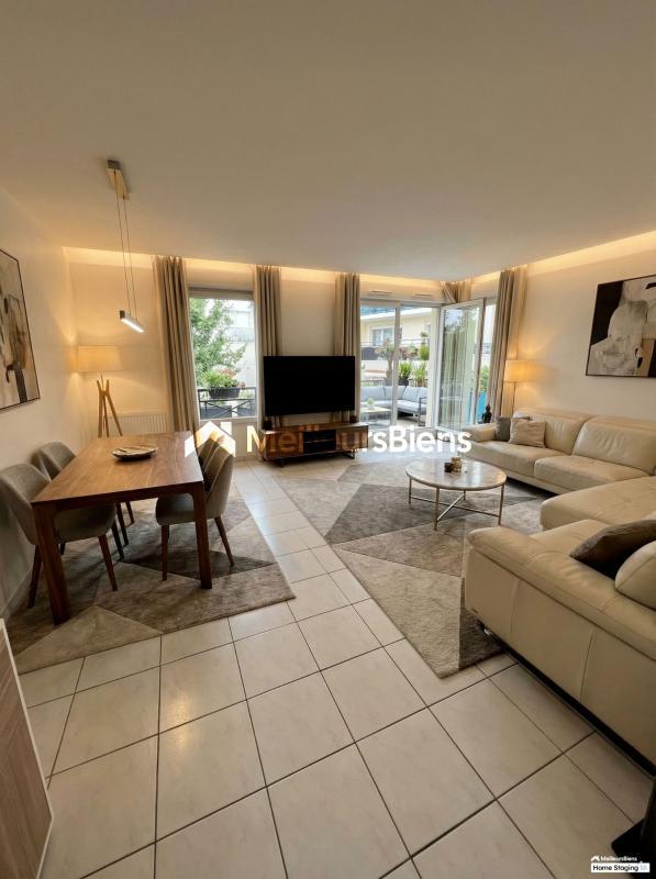 Appartement - 93 m² - 5 pièces