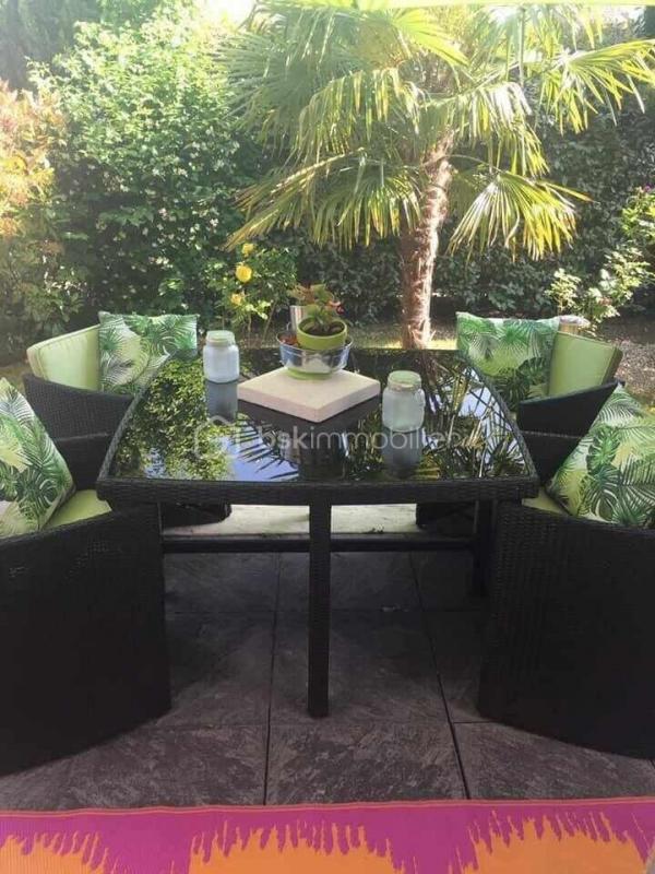 Maison traditionnelle - 93 m² - 6 pièces