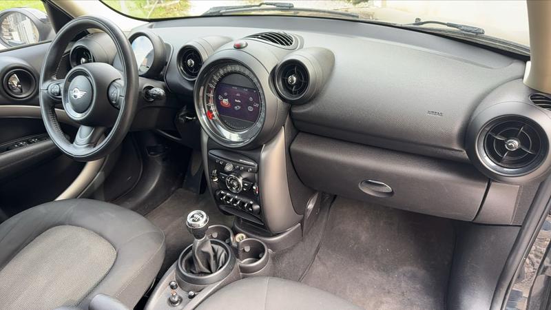 Mini Countryman 1.5 Cooper d 112 .