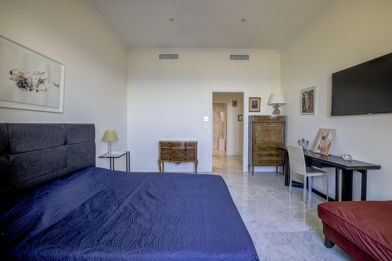 Appartement - 102 m² - 2 pièces