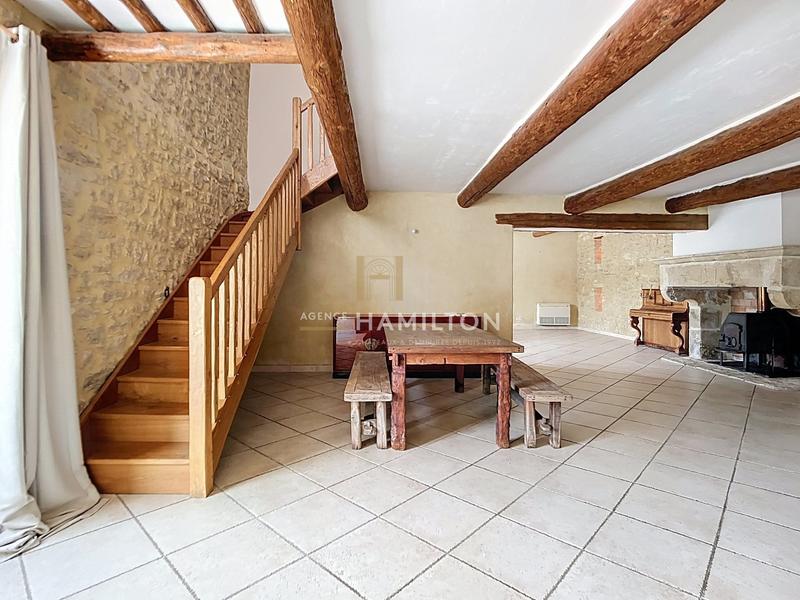 Maison - 346 m² - 6 pièces