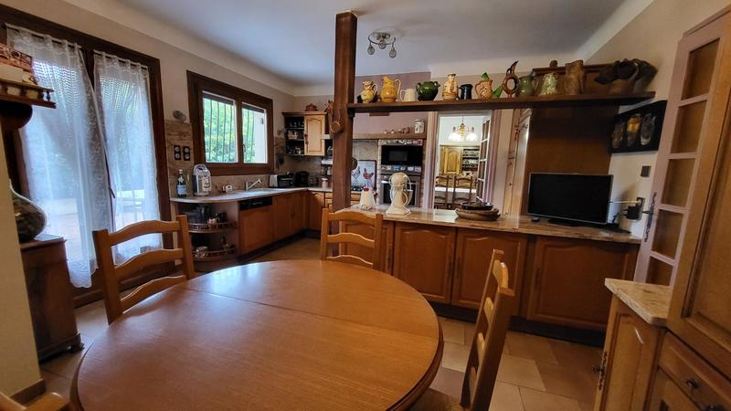 Maison - 180 m² - 7 pièces