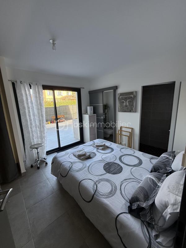 Demeure - 126 m² - 5 pièces