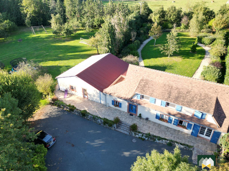 Maison - 272 m² - 6 pièces