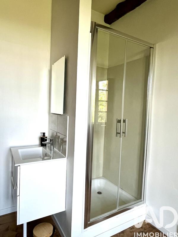 Maison - 224 m² - 8 pièces