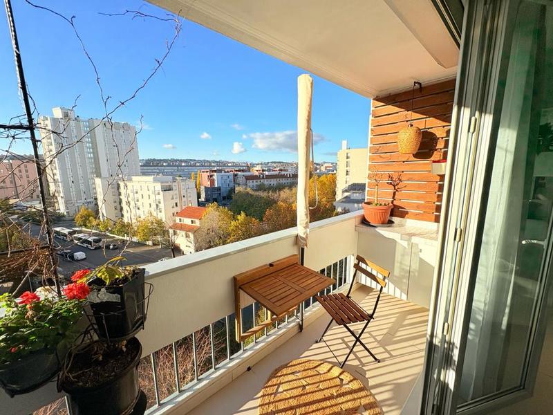 Appartement - 82 m² - 4 pièces