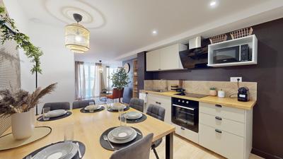 Appartement - 111 m² - 6 pièces