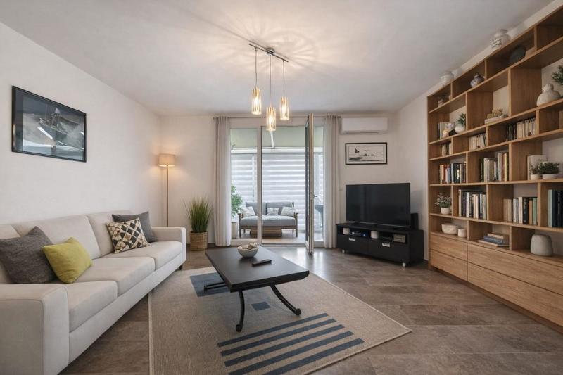 Appartement ancien - 71 m² - 3 pièces