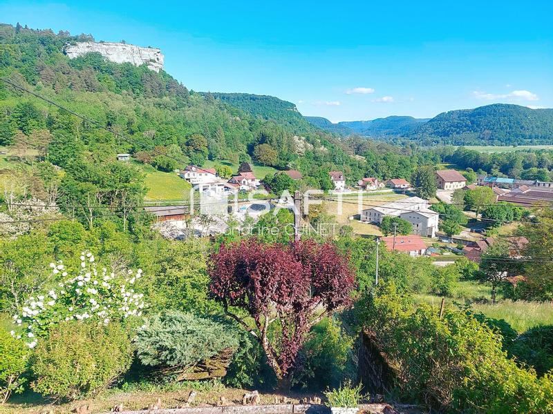 Maison - 179 m² - 9 pièces