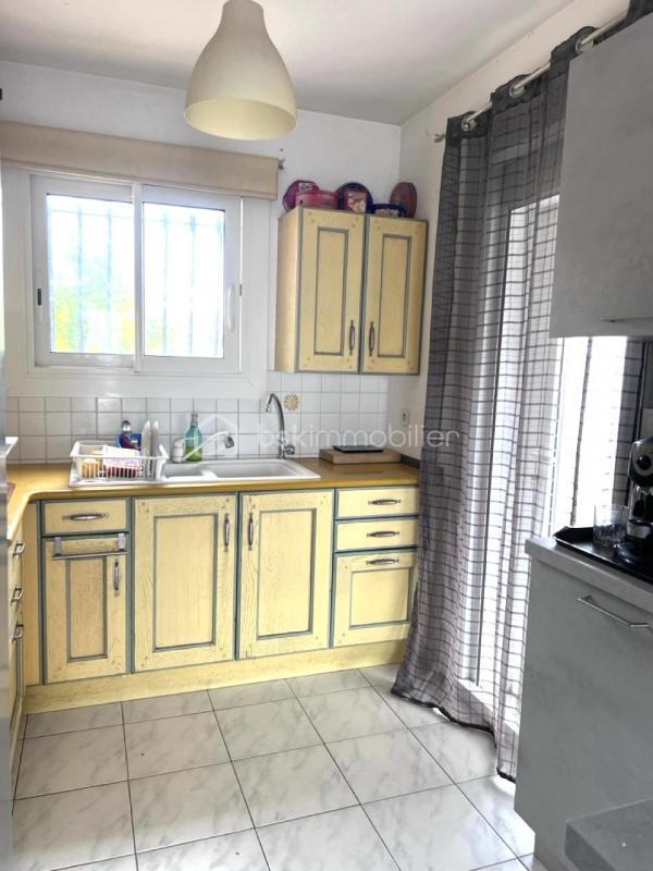 Villa - 90 m² - 5 pièces