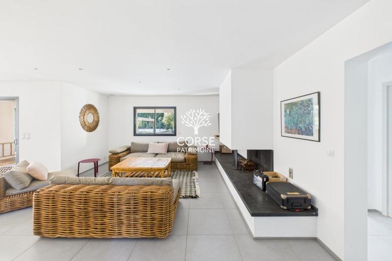 Maison - 136 m² - 5 pièces