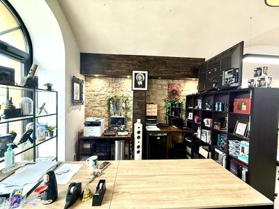 Local commercial - 64 m²
