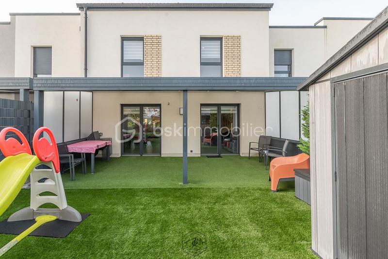 Maison - 101 m² - 5 pièces