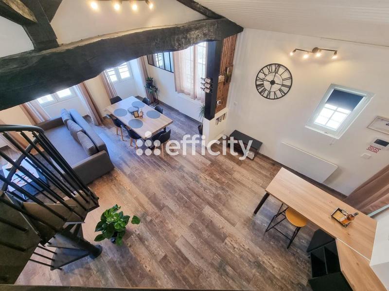 Appartement - 104 m² - 5 pièces