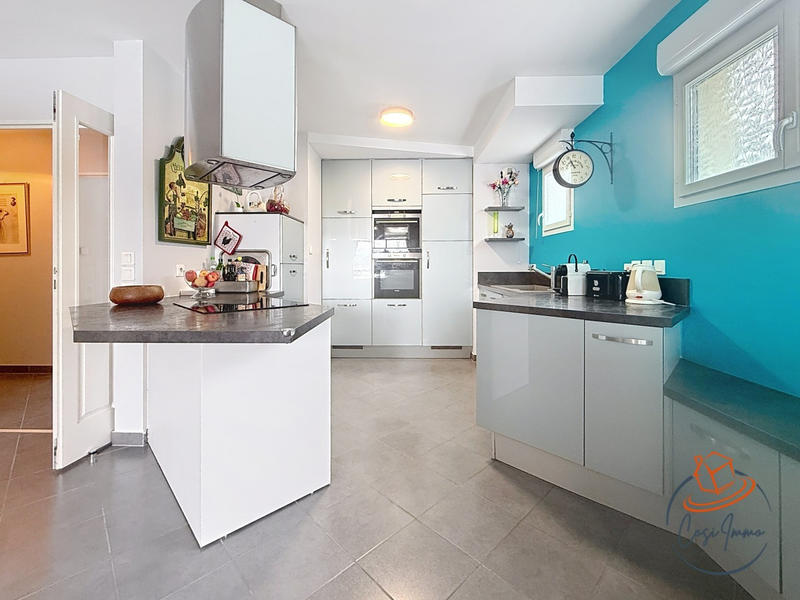 Appartement - 94 m² - 4 pièces